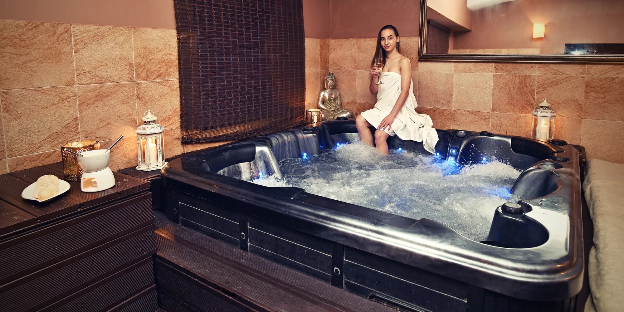 Privátní wellness pro dva: vířivka, finská sauna i varianta s občerstvením