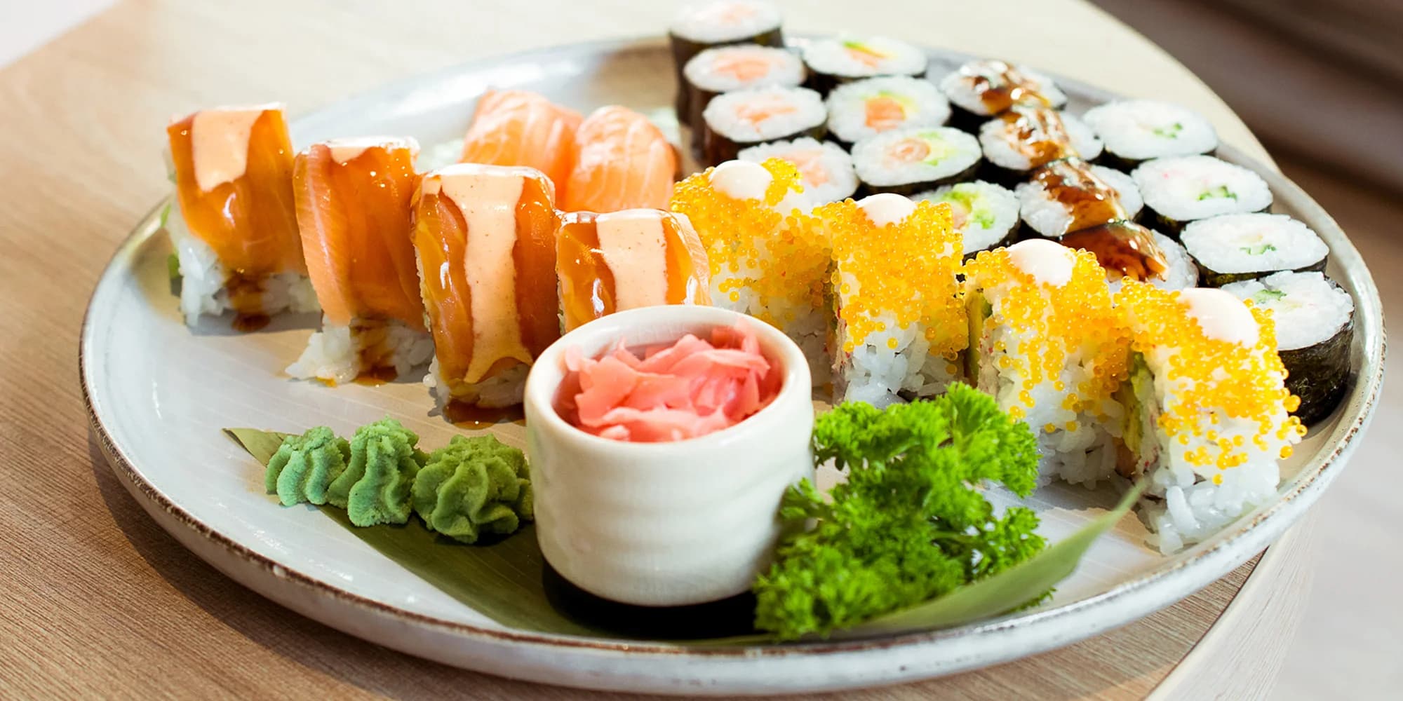 Na sushi do pasáže Alfa: 26 kousků s lososem, krabím krémem i avokádem