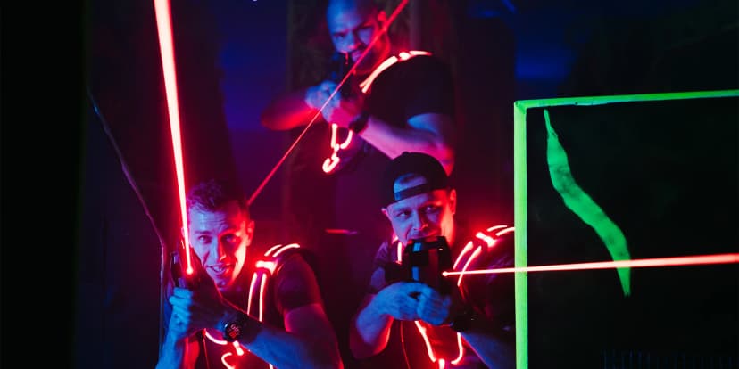 Vstup na laser game pro 1 nebo 8 osob: 1 nebo 4 hry v Opavě, Ostravě či Havířově