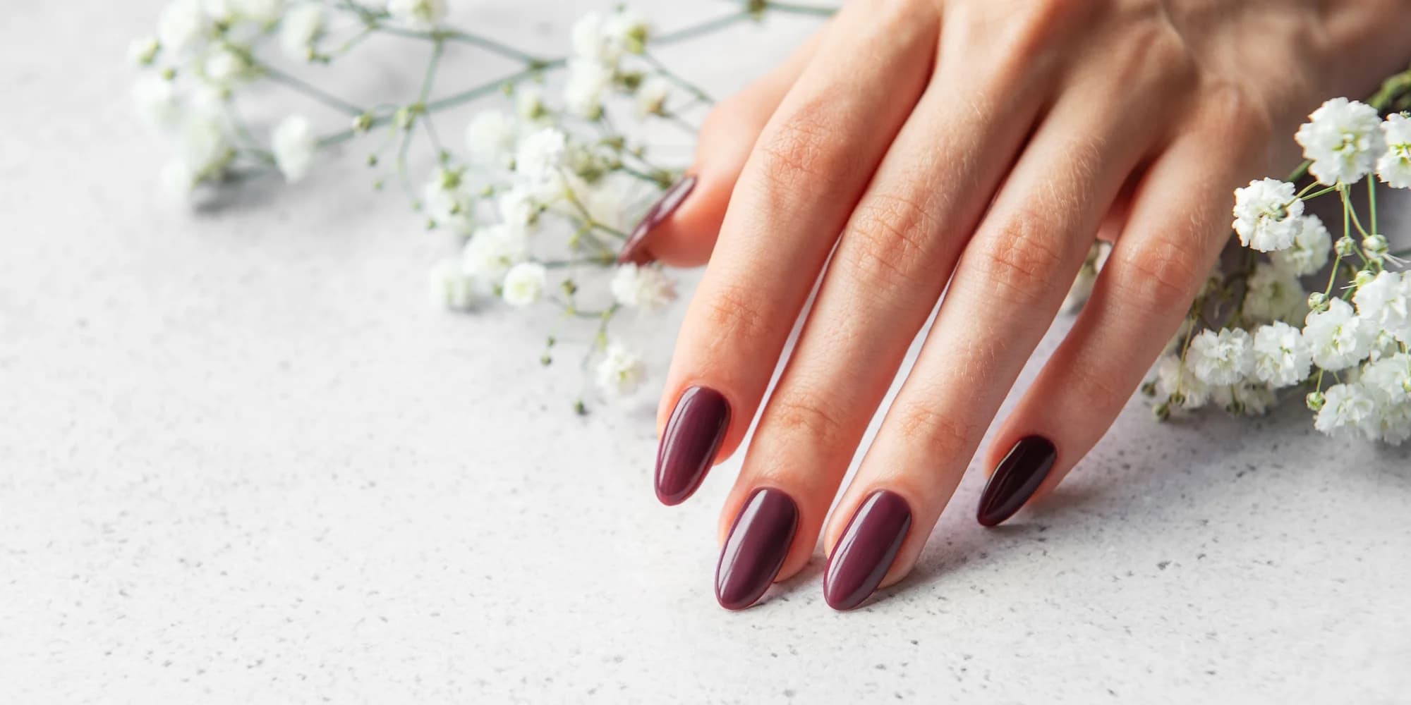 Manikúra i P-Shine, gel lak či modeláž nebo doplnění gelových nehtů