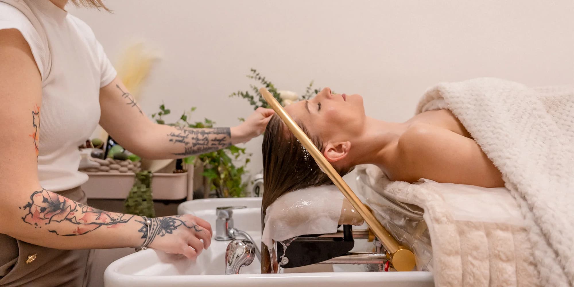 Head spa pro dámy i pány: diagnostika, masáž dekoltu, šíje a hlavy i výživa