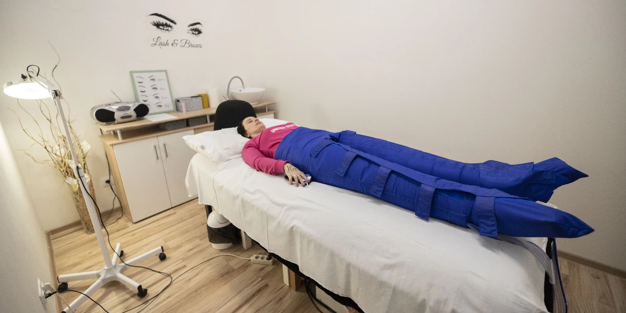 Konec přebytečným tukům a celulitidě: přístrojová lymfodrenáž ve Studiu Bona Dea