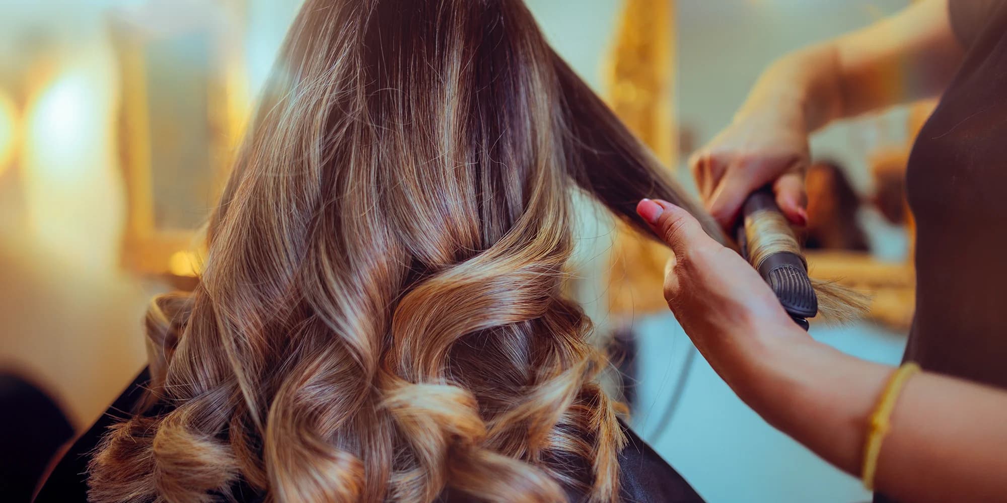 Kadeřnictví v Podolí: mytí a styling, střih i barvení či melír