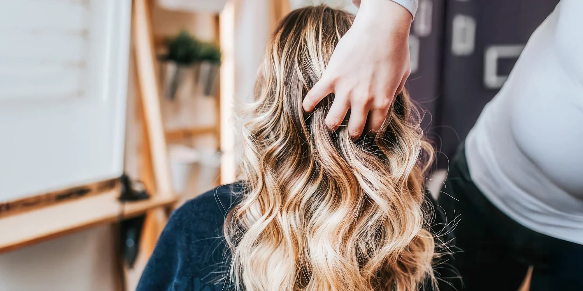 Na cestě za krásnými vlasy: čištění Malibu C, melír i balayage pro všechny délky vlasů
