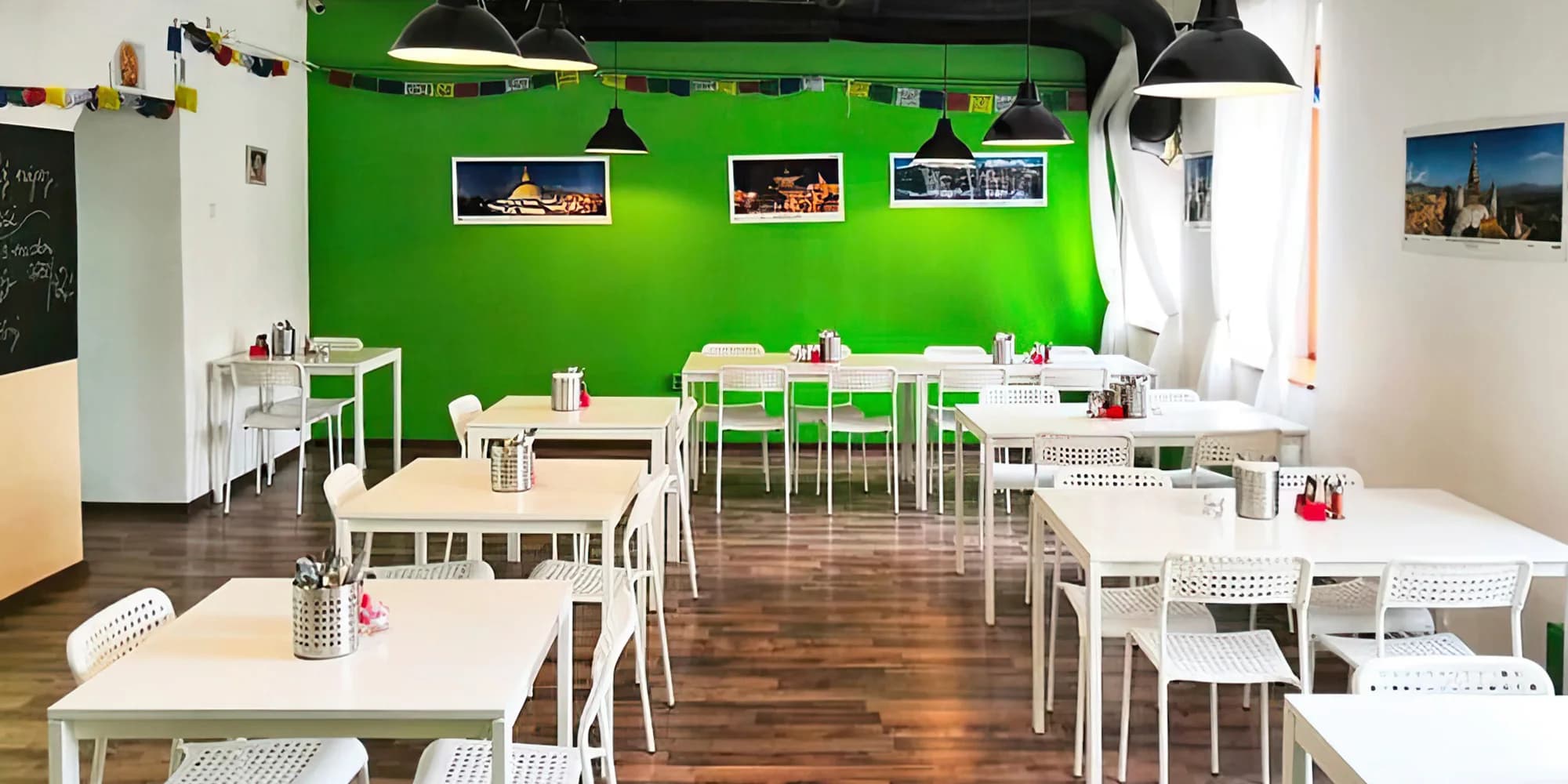 Indické menu pro dva: předkrm i dezert, hlavní chod s kuřecím či vegetariánský