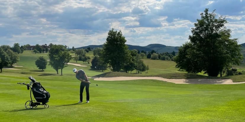 Individuální lekce golfu s Davidem Fárou pro začátečníky i pokročilé