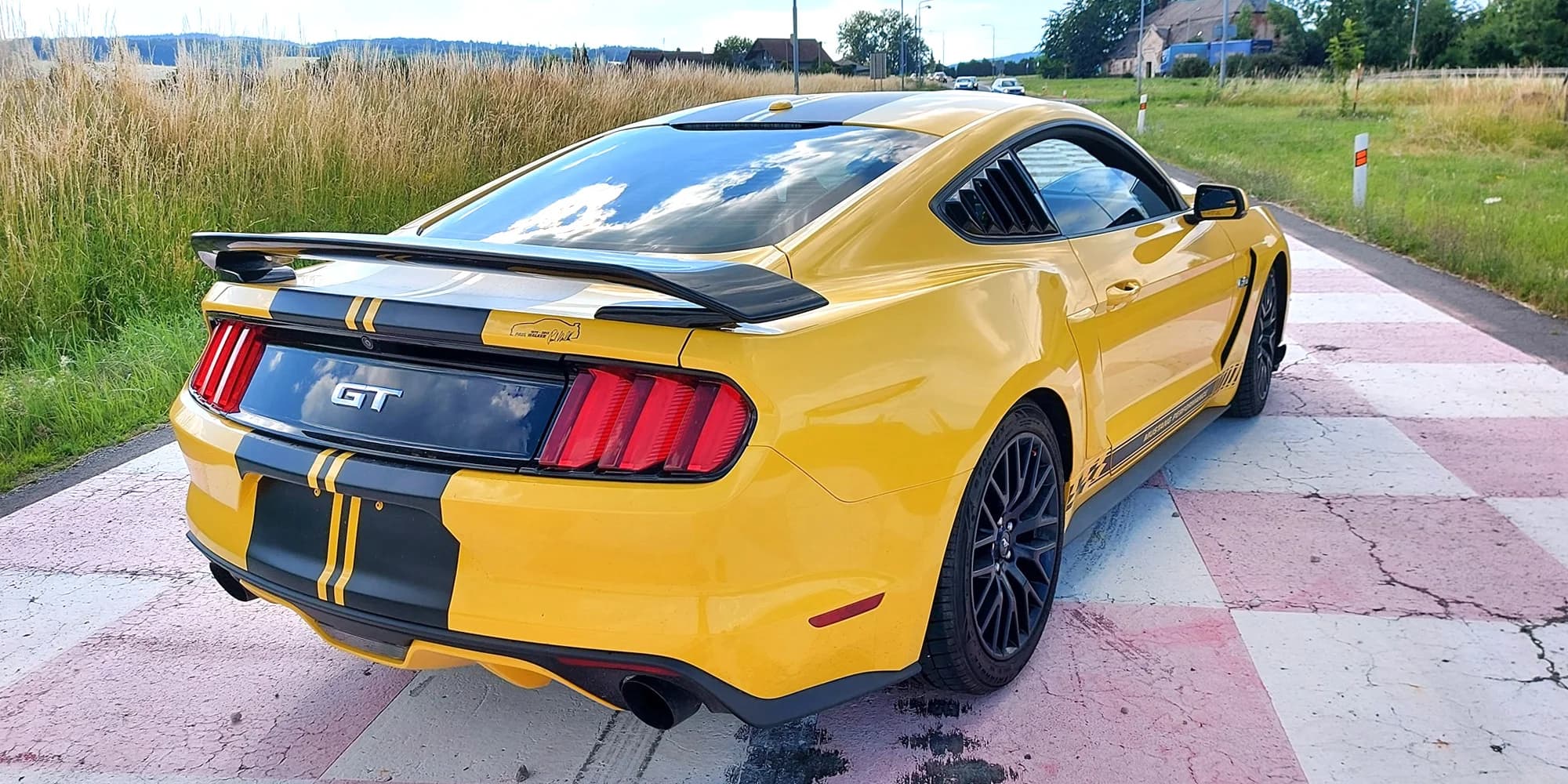 Ford Mustang GT Performance se 470 koňmi a manuální převodovkou: 15 min. až 24 hod.