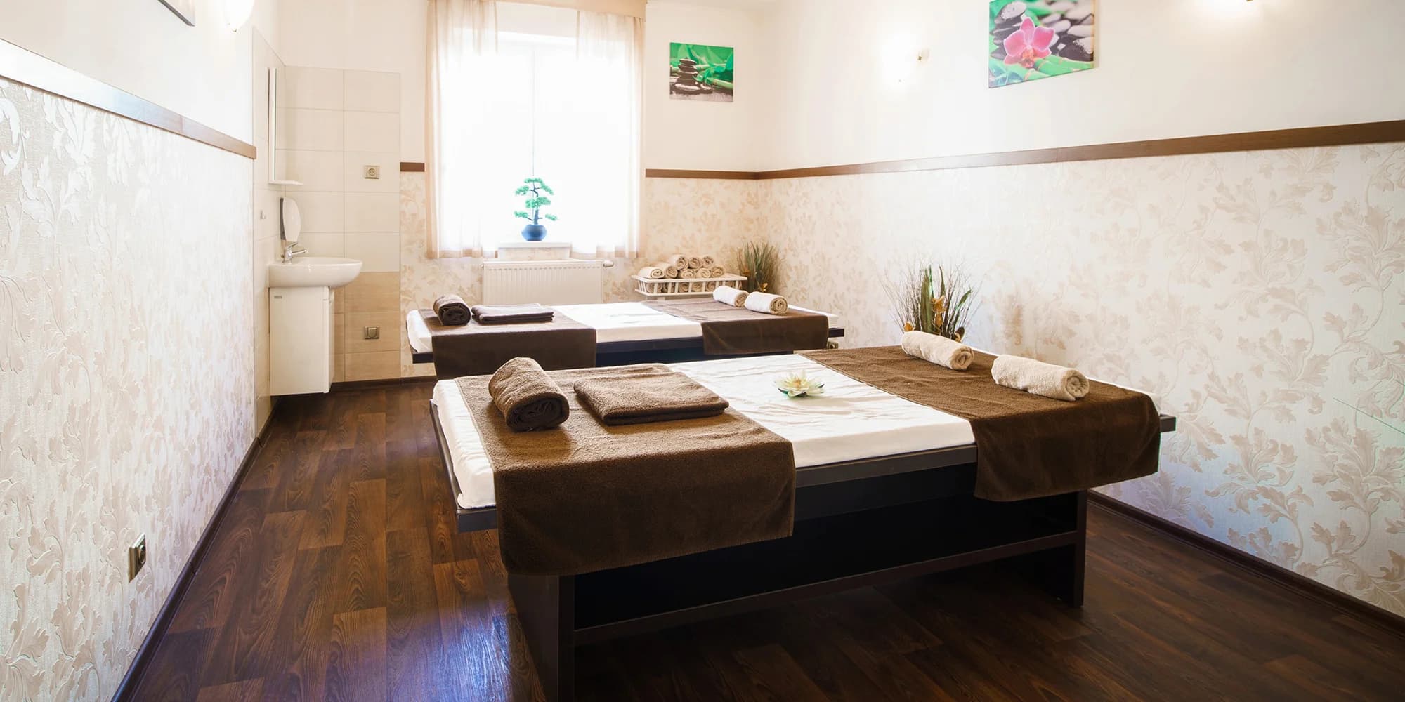 50 minut relaxace: celotělový zábal a masáž zad a šíje vonnými oleji pro 1 i 2 osoby