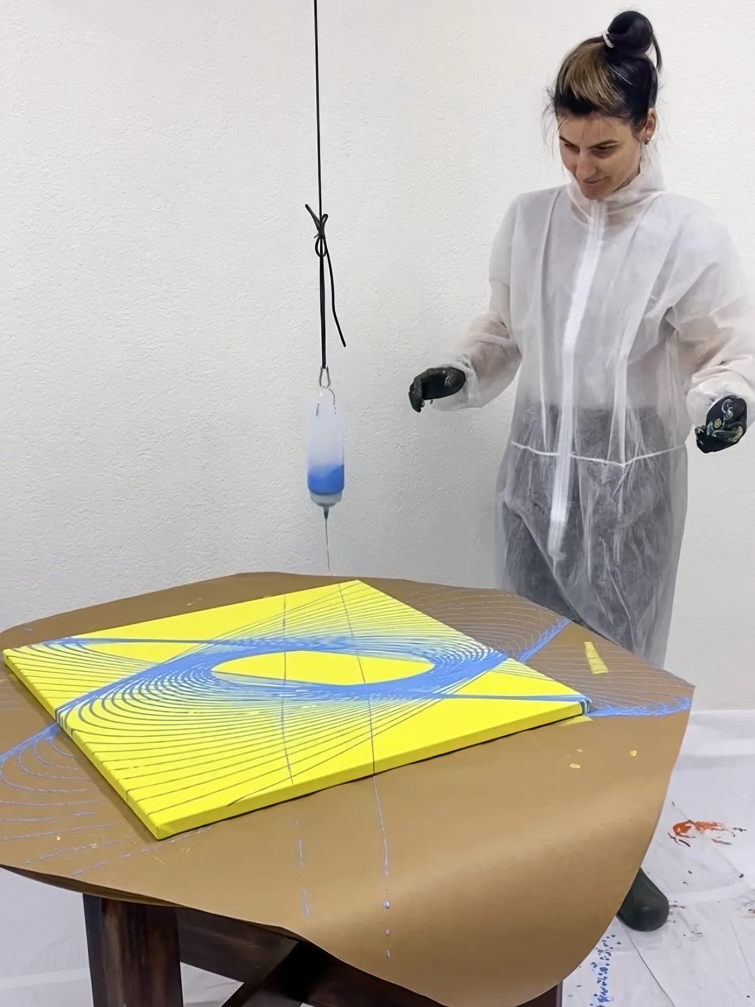 Kreativní zážitek v Plzni: tvorba obrazu různými technikami, malá i velká plátna