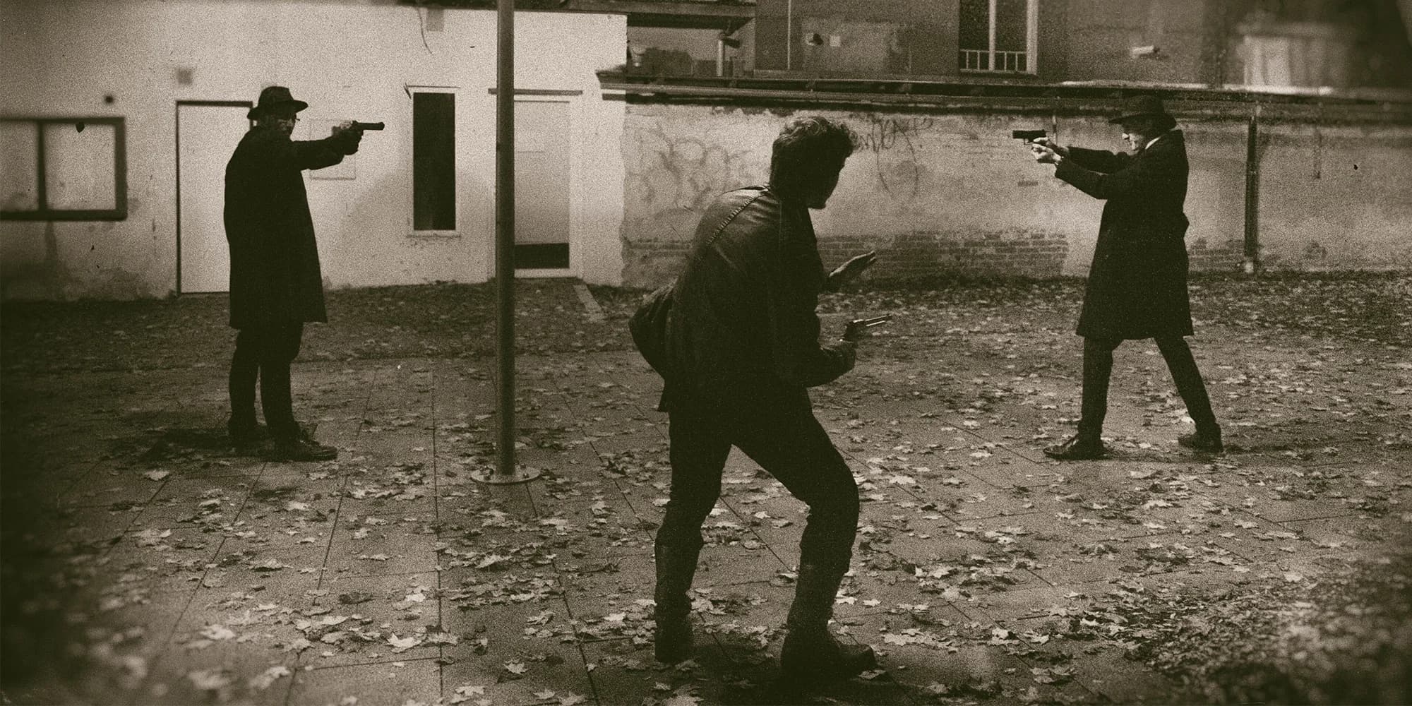 Vyřešte vraždu mafiánského bosse v Děčíně: venkovní únikovka pro 6 hráčů.