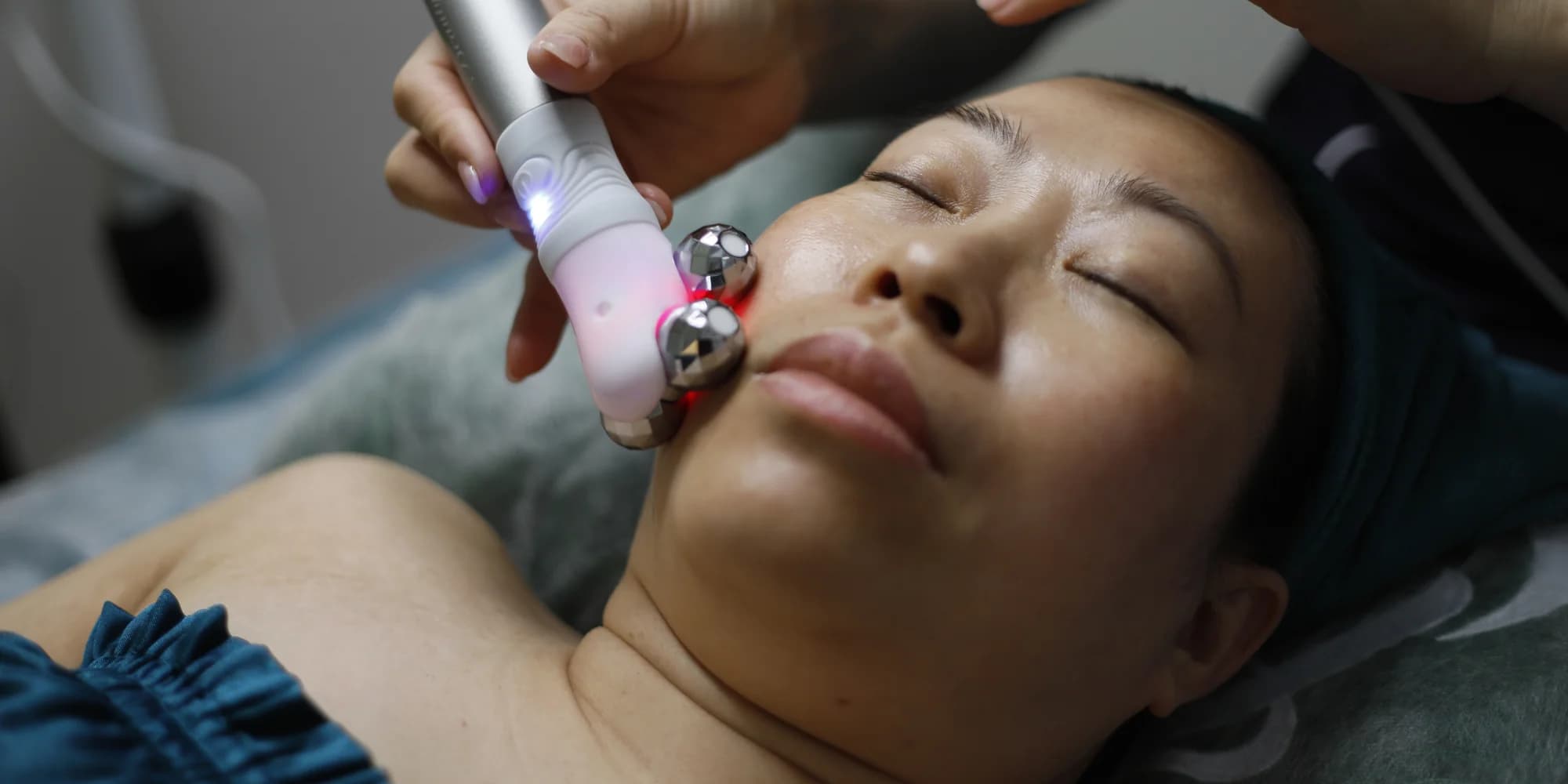 Péče pro vaši pleť: ošetření hydratační či anti-age, mikrojehličkování nebo chemický peeling