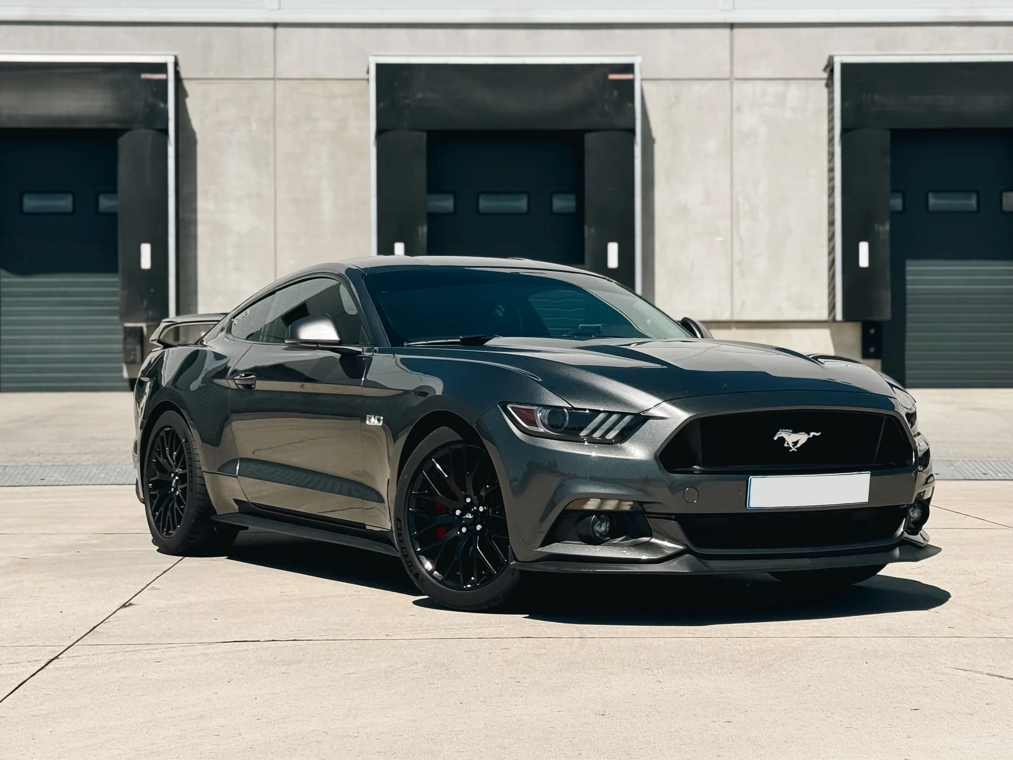 Jízda v ďábelském Fordu Mustang GT 5.0 V8: zapůjčení na 3–72 hod.
