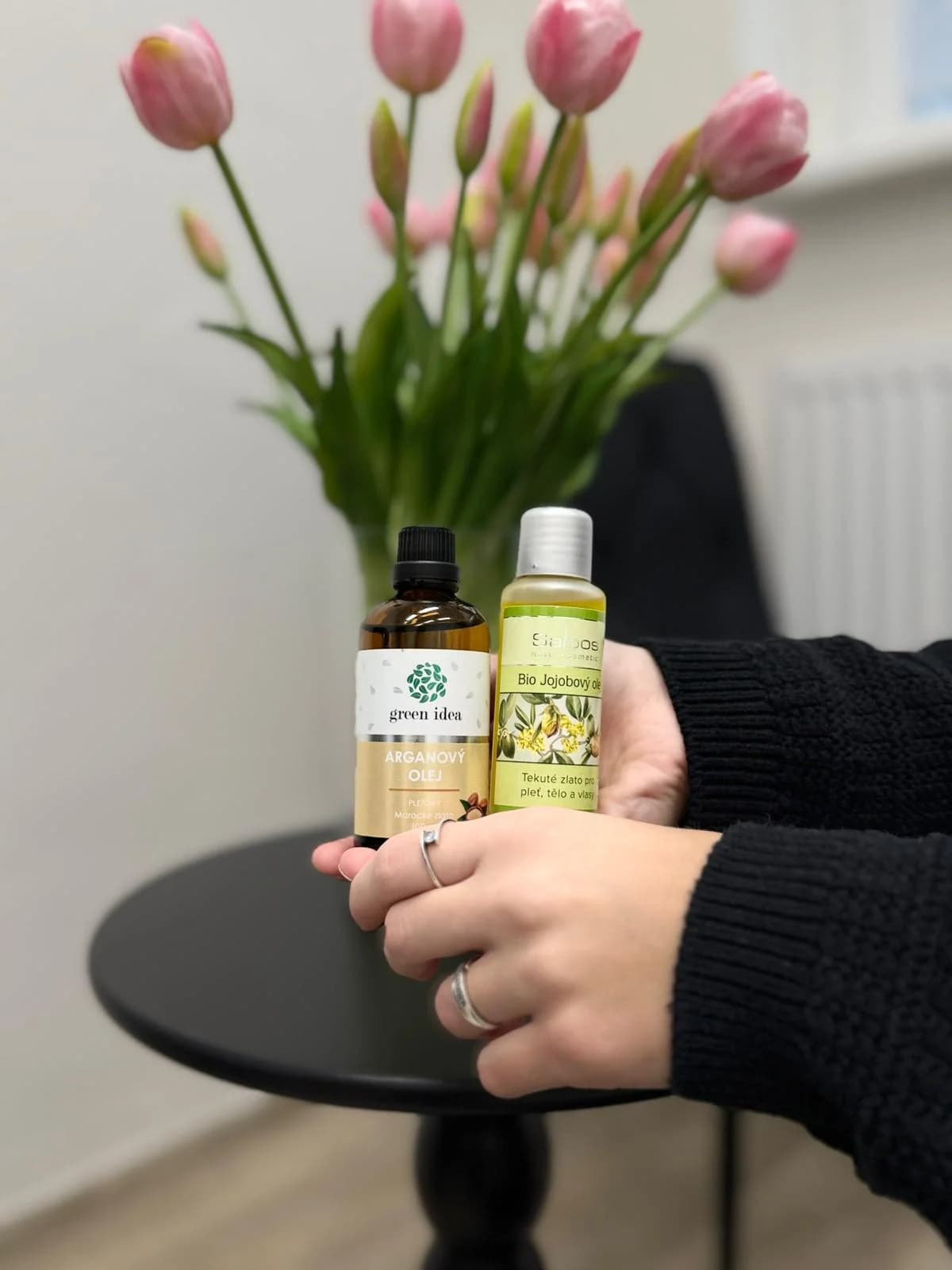 ASMR doteková relaxace s aromaterapií v délce 30, 60 nebo 90 minut