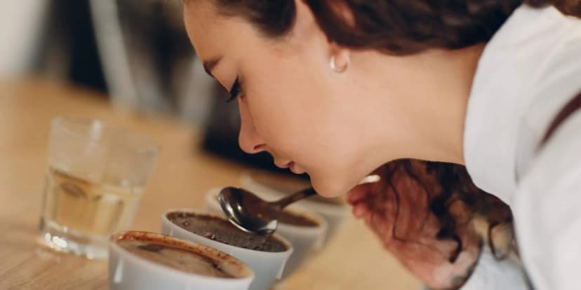 Cupping: zážitková degustace kávy z celého světa pro 1 či 2 osoby
