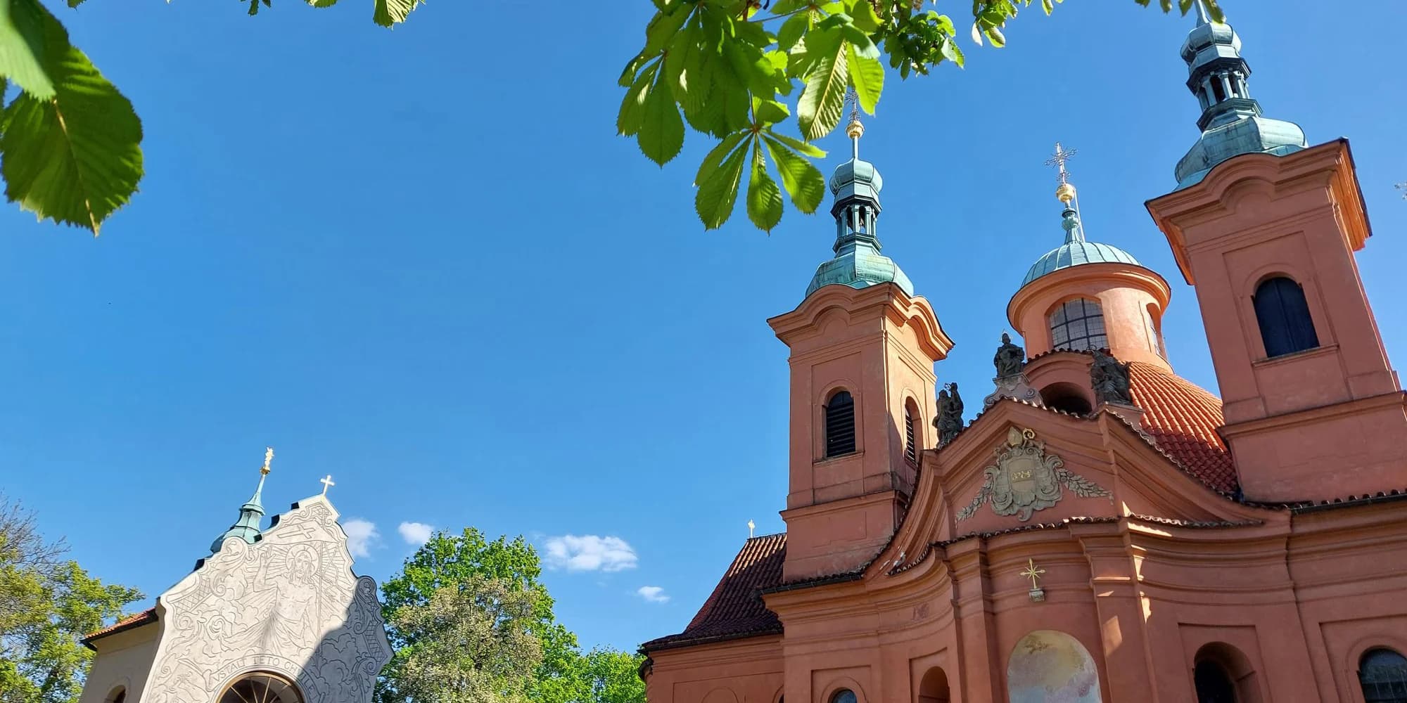Procházka s průvodcem: Petřínem jinak 28.6. pro 1 nebo 2 osoby