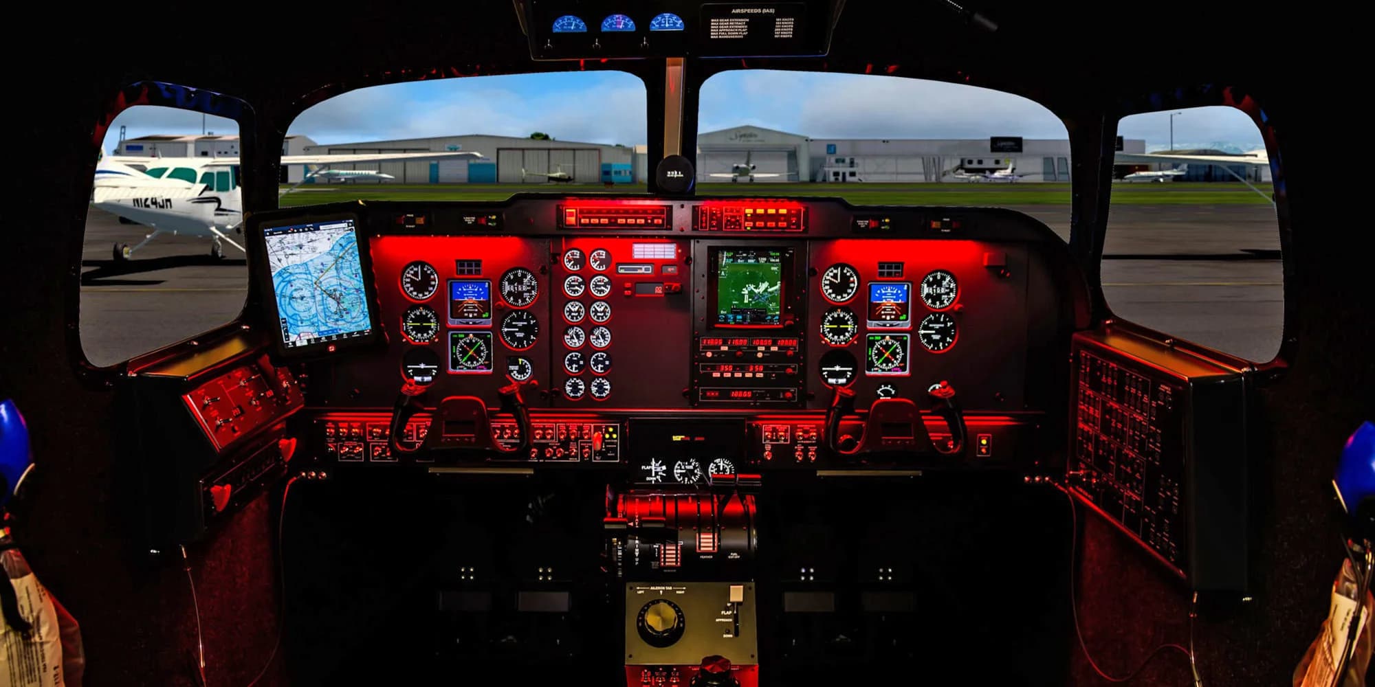 Let na simulátoru dvoumotorového letadla: 30 nebo 60 minut simulace