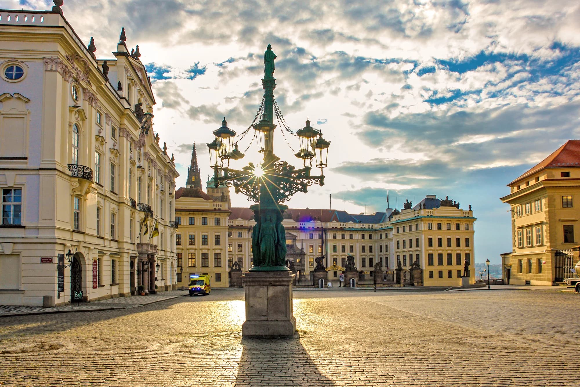 Hradčany: historická procházka Prahou s audioprůvodcem v mobilu