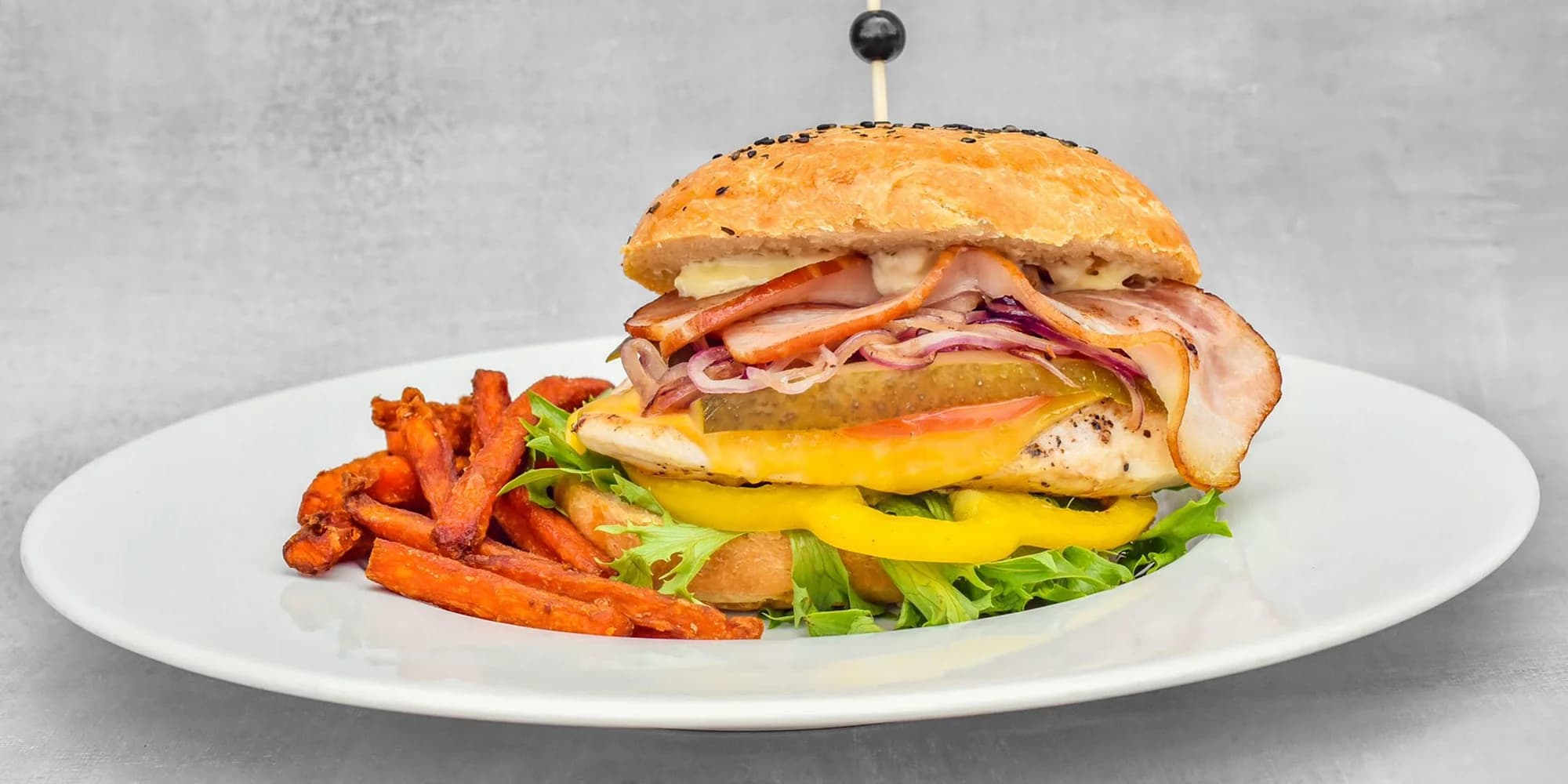 Burger s hranolky, palačinky a balení borůvkových dobrot pro dva i rodinu