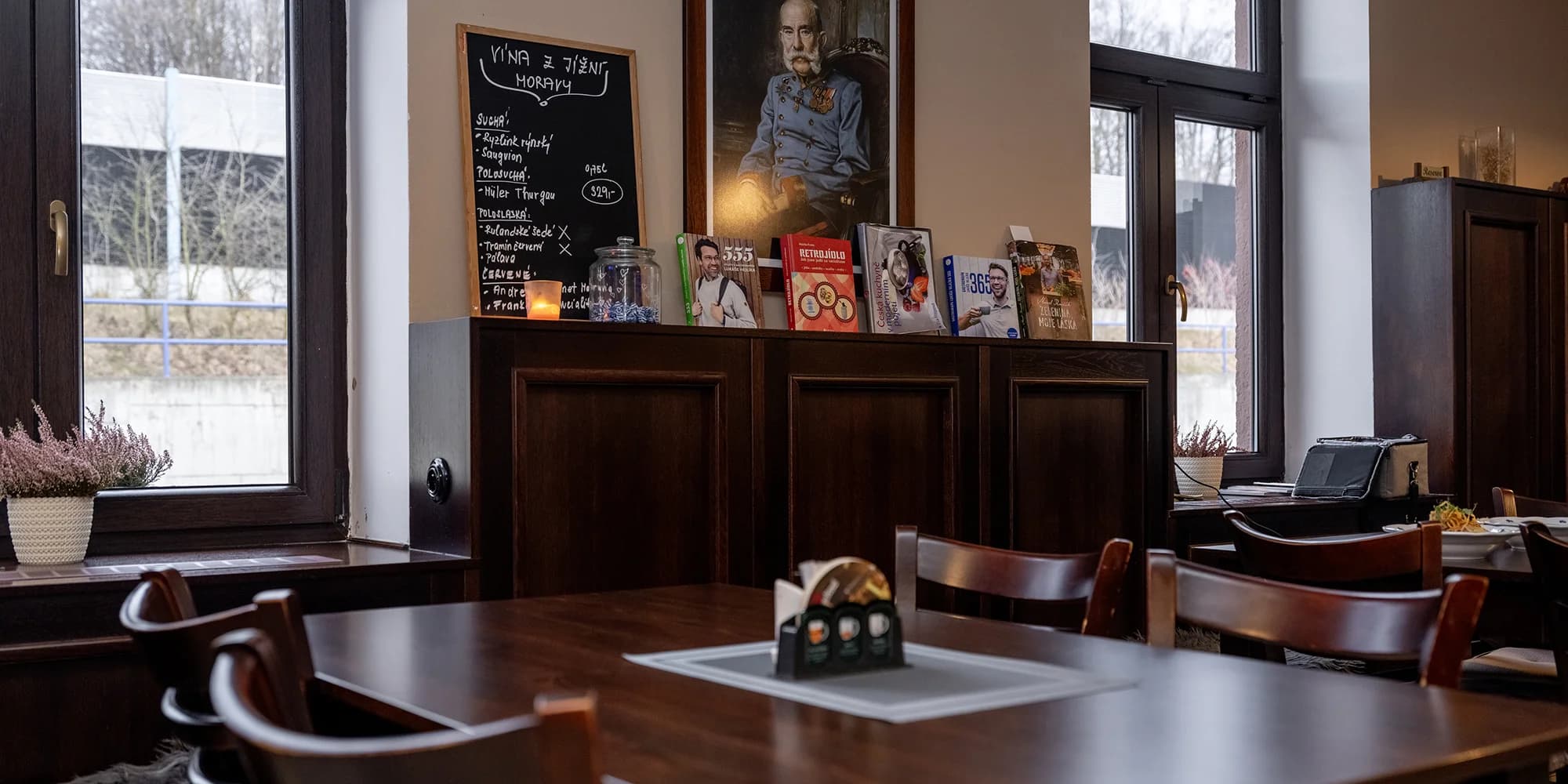 Čtyřchodové menu pro 2 osoby: selečí kroketa, kulajda, kachna nebo líčka a buchtičky