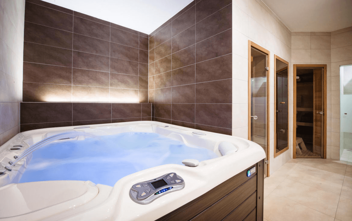 Vstup do whirlpool v penzionu Relax21 Uherský Ostroh