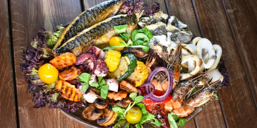 Menu s mořskými plody a proseccem pro dva: krevety, slávky, dorada i chobotnice