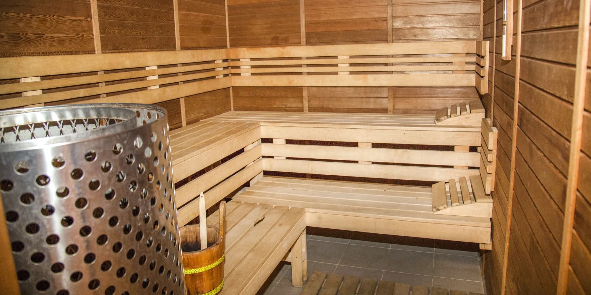 Voucher na 500–2 000 Kč do hotelu Yura: wellness, mini lázně či restaurace