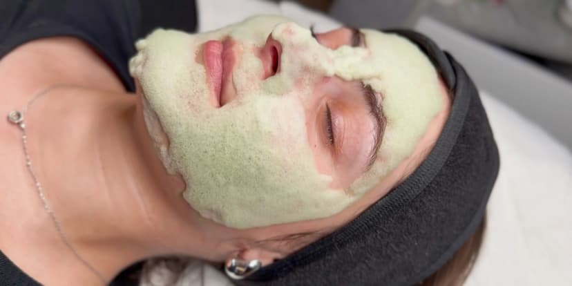 Korejské ošetření pleti, laminace obočí, lash lifting, depilace i kompletní balíček