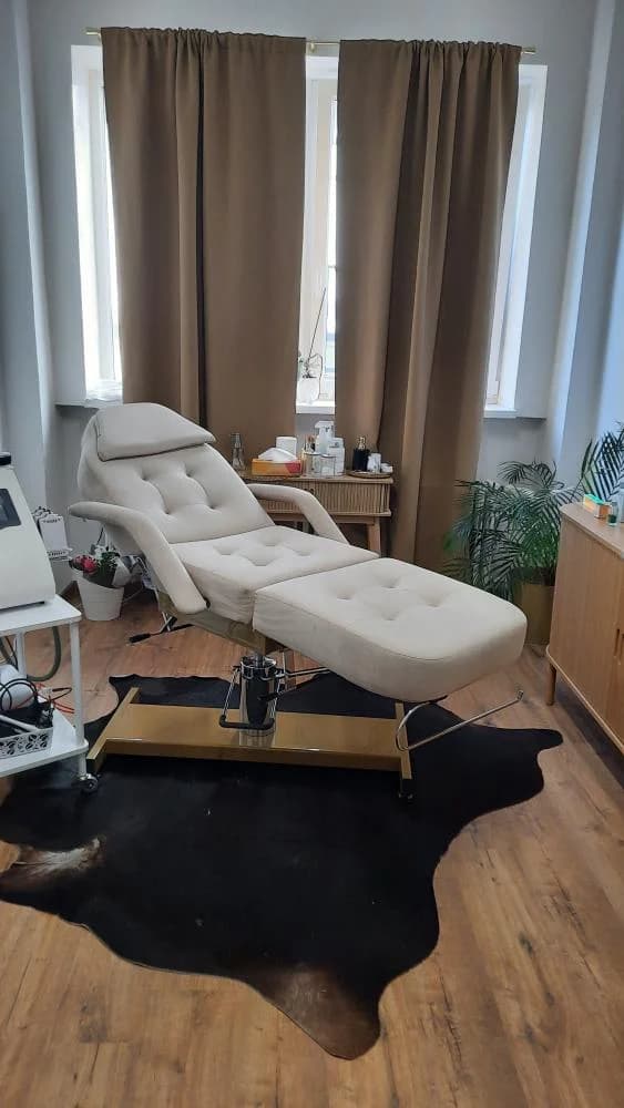 Kosmetické balíčky: čištění pleti, mikrodermabraze i masáž obličeje