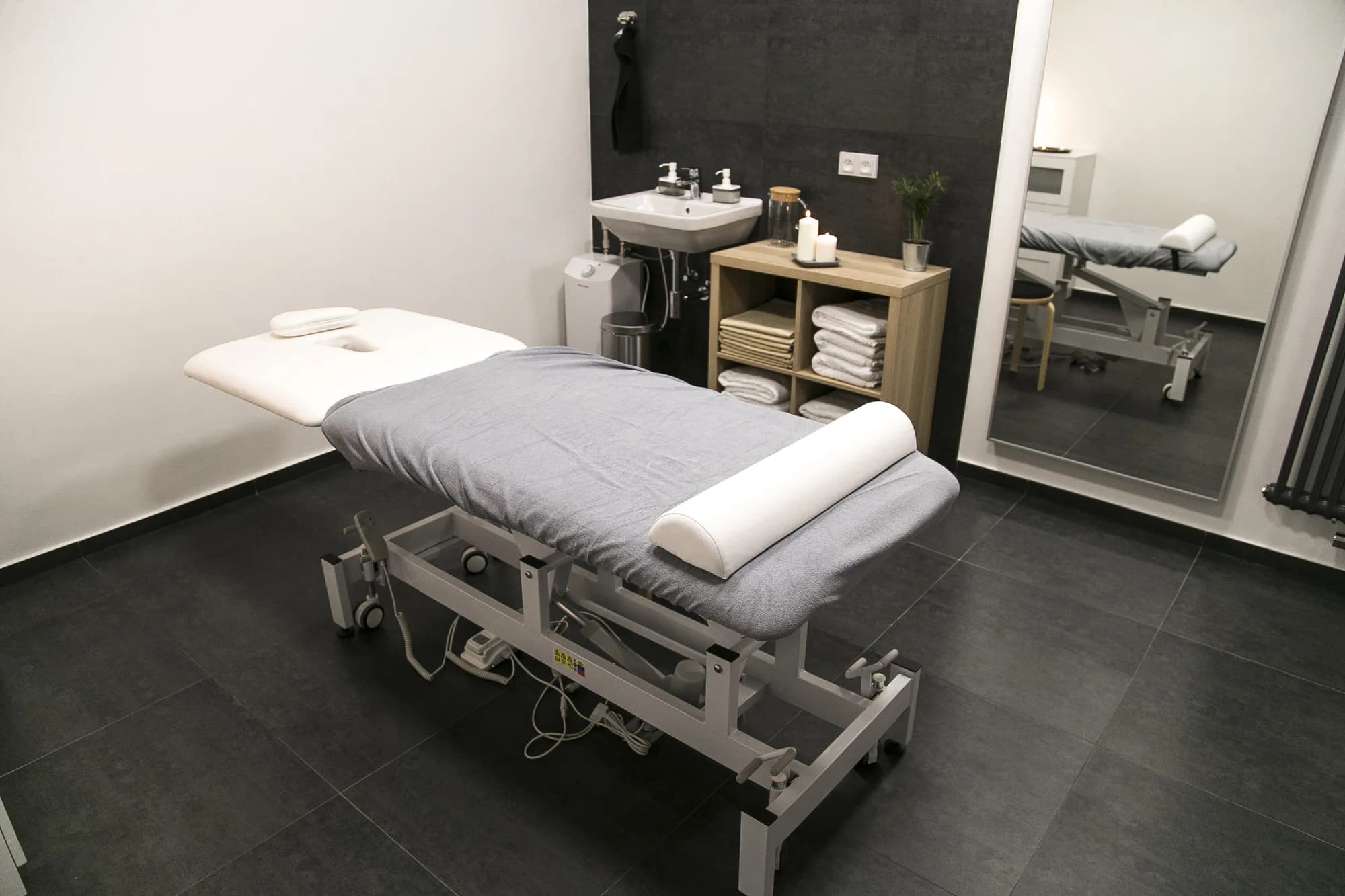 Odpočiňte si společně: až 90min. relaxační romantická párová masáž a lahev Bohemia Sektu