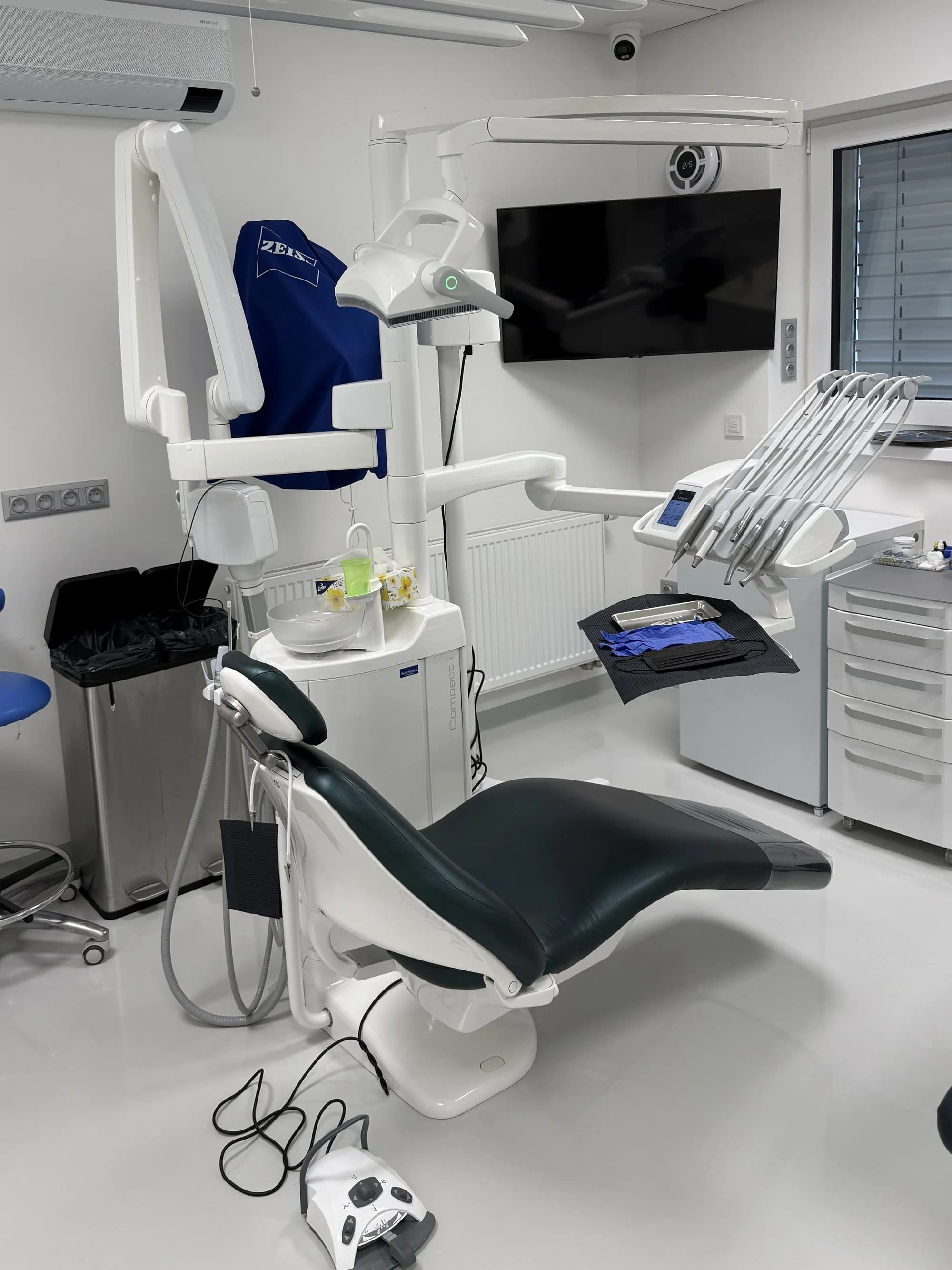 Dentální hygiena pro děti i dospělé i ordinační bělení zubů