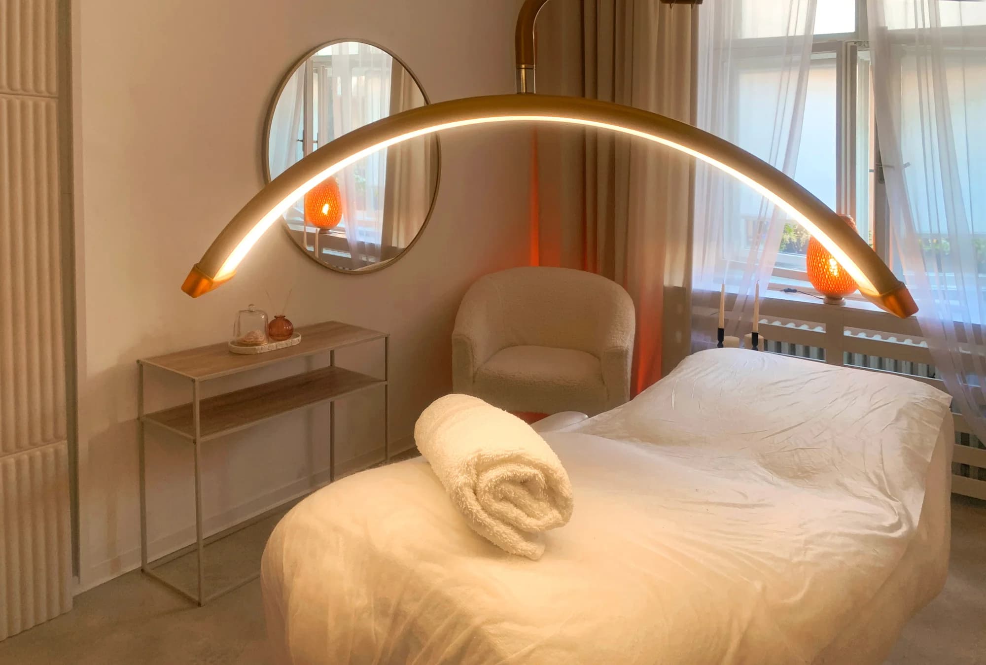 Kosmetické rituály pro muže: hloubkové čištění, peeling, relaxační masáž i hydratace či lifting