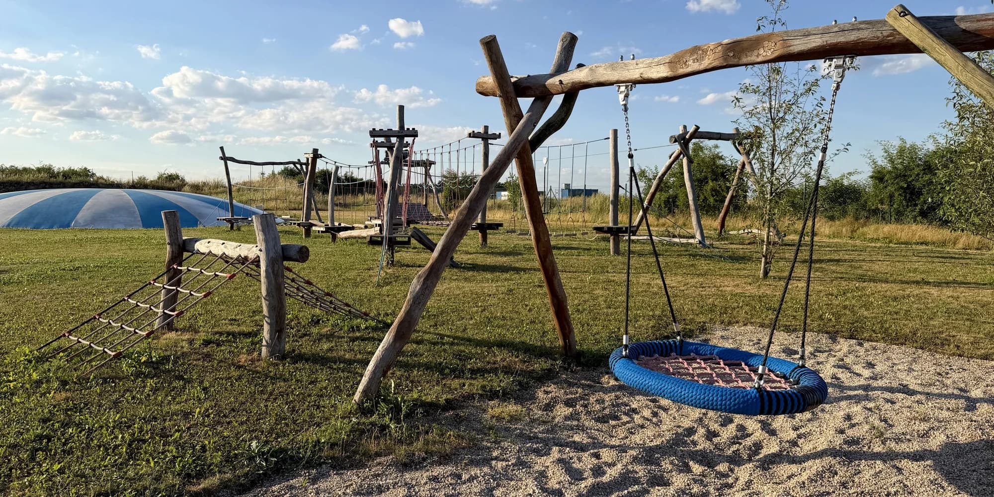 Zábava pro celou rodinu: adventure minigolf nebo celodenní vstup do YES funparku