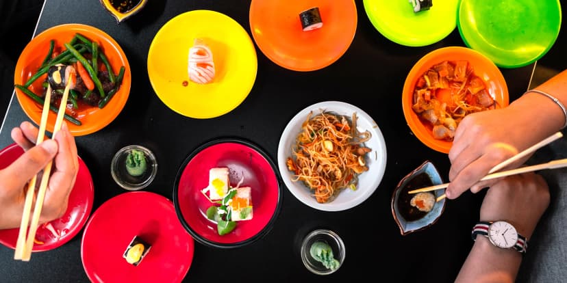 Running sushi ve Wasabi Olomouc: 1,5 hodiny neomezeného hodování pro 1 osobu