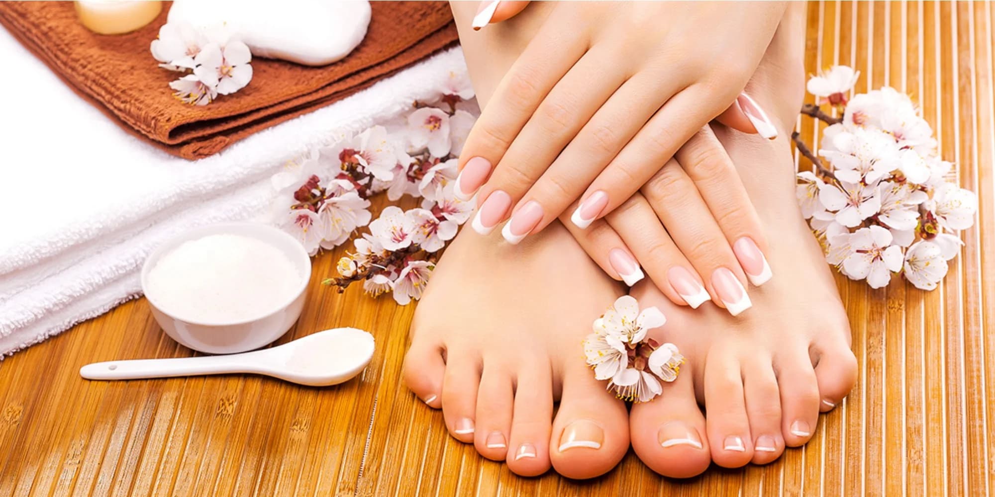 Péče o nohy pro ženy i muže: mokrá nebo spa pedikúra i možnost gel laku
