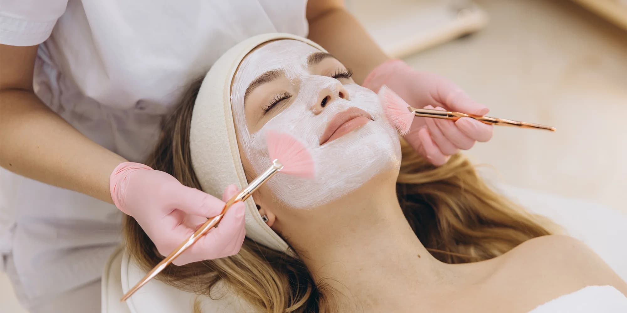 Hydrafacial nebo rozjasňující ošetření pleti s korejskou dermokosmetikou