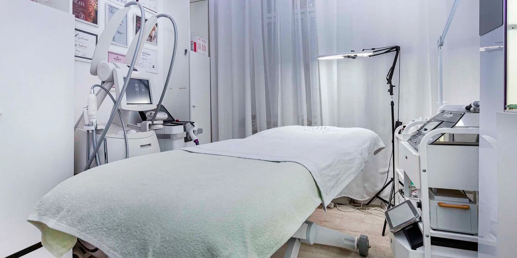 Laserová epilace dle výběru: podpaží, intimní partie, nohy i komplet balíček