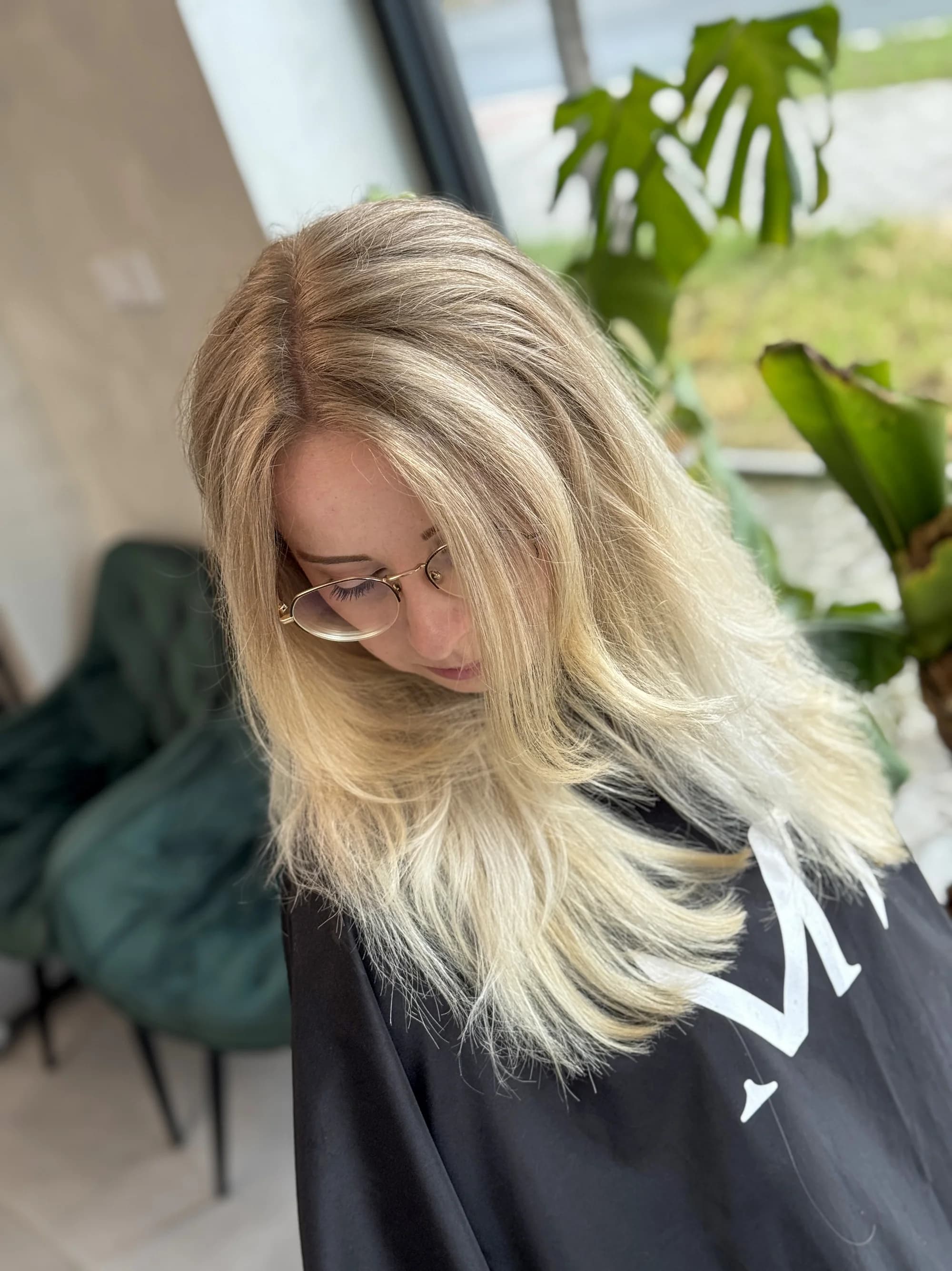 Precizní dámský střih a styling pro krátké, polodlouhé i dlouhé vlasy