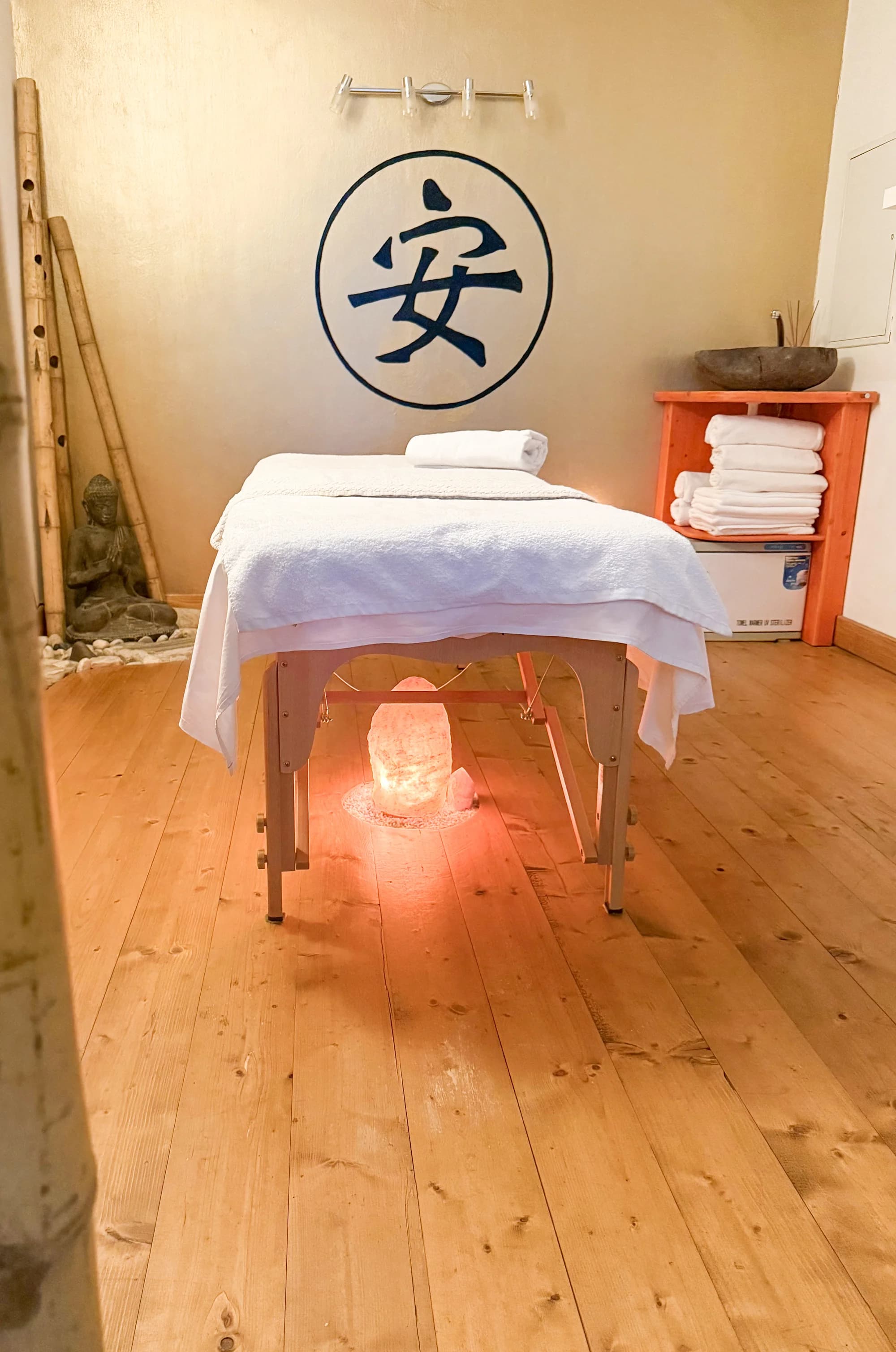 Rituální masáž celého těla, liftingová masáž obličeje i relax na míru, 60–90 min.