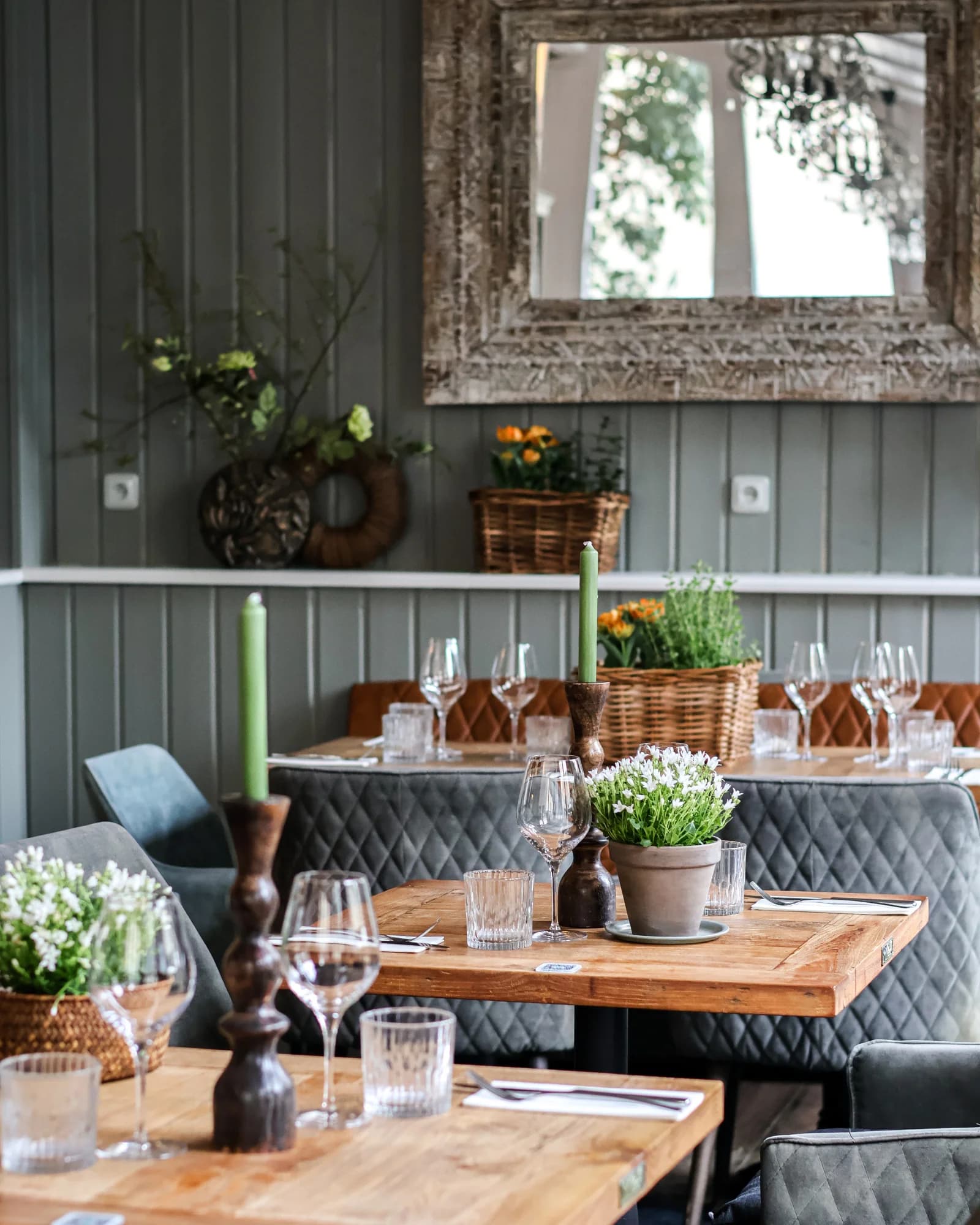 5chodové menu v luxusní zahradní restauraci v centru Prahy pro 2 osoby