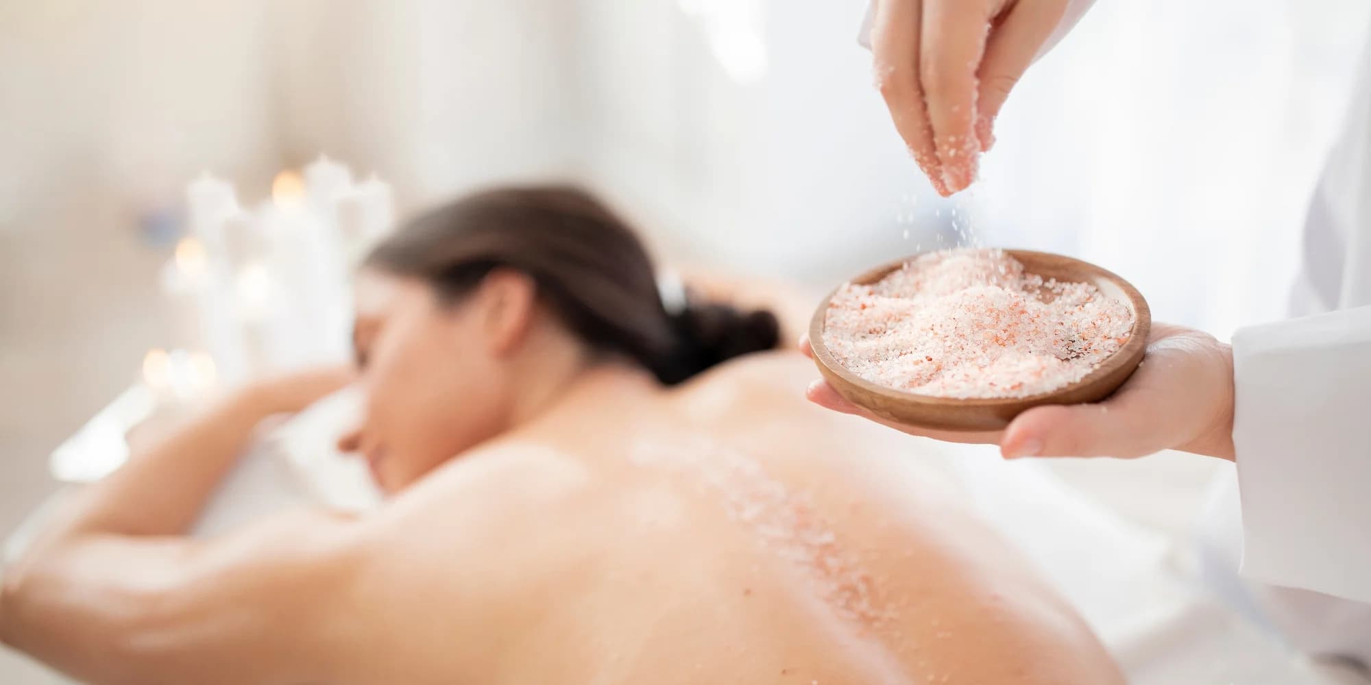 Znovuzrození a relaxace: masážní rituály pro dokonalý odpočinek i individuální lekce jógy