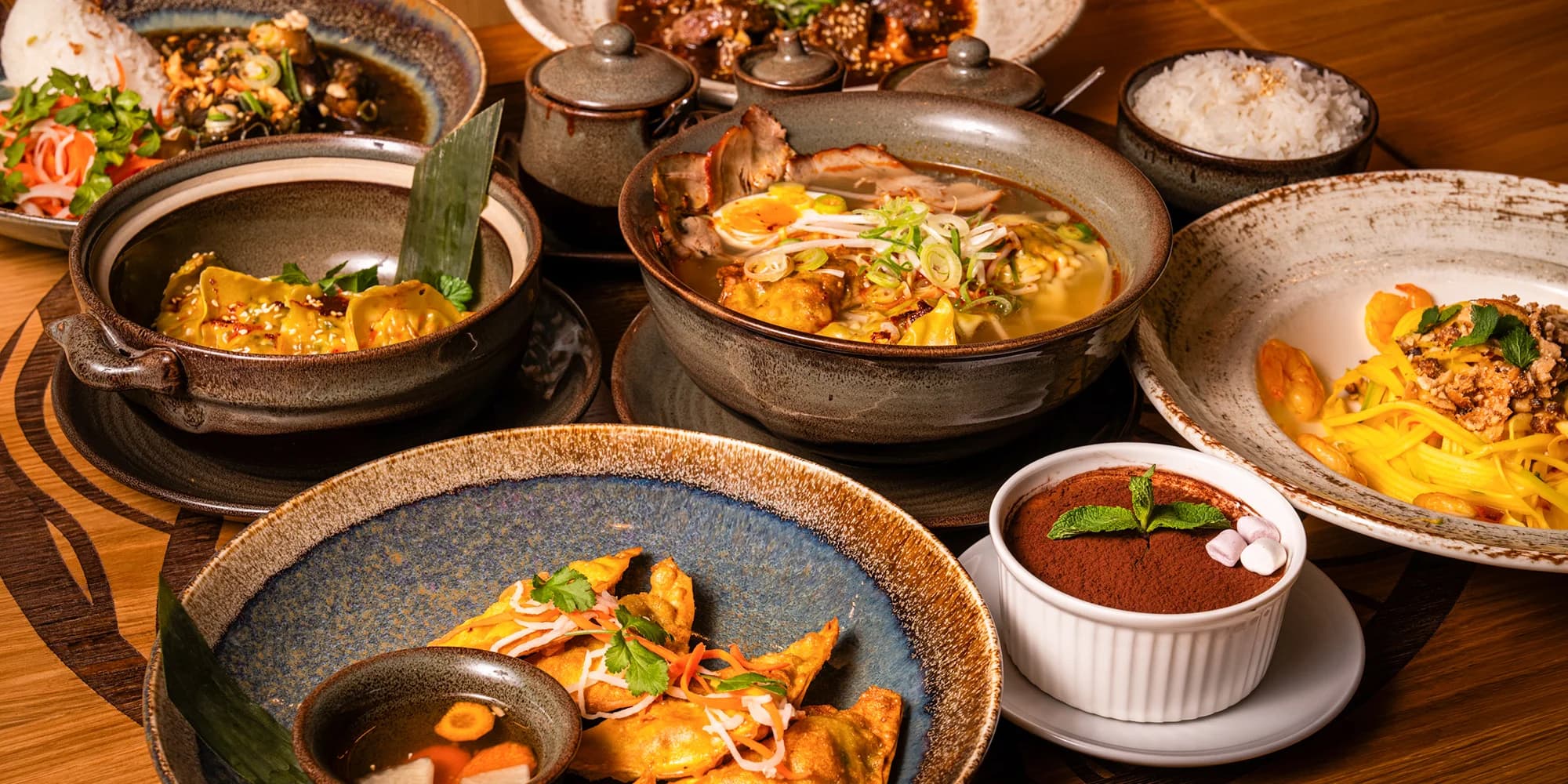 Autentické vietnamské menu pro dva: tříchodová hostina v centru Brna