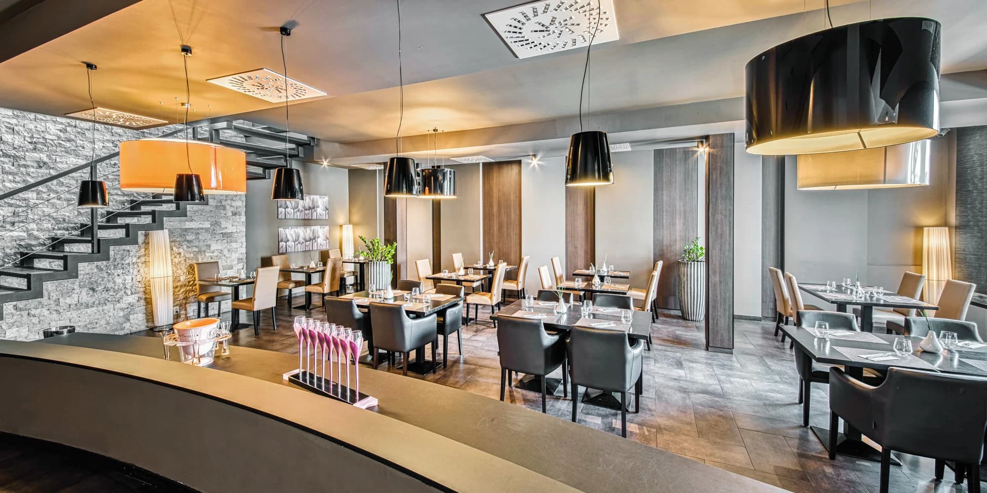 Pětichodové degustační menu se steakem, chobotnicí či jelenem i s možností wellness pro 2 osoby