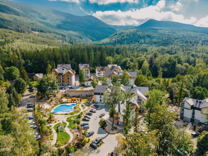 5* hotel Green mountain Karpacz, snídaně, wellness, pro 2+2