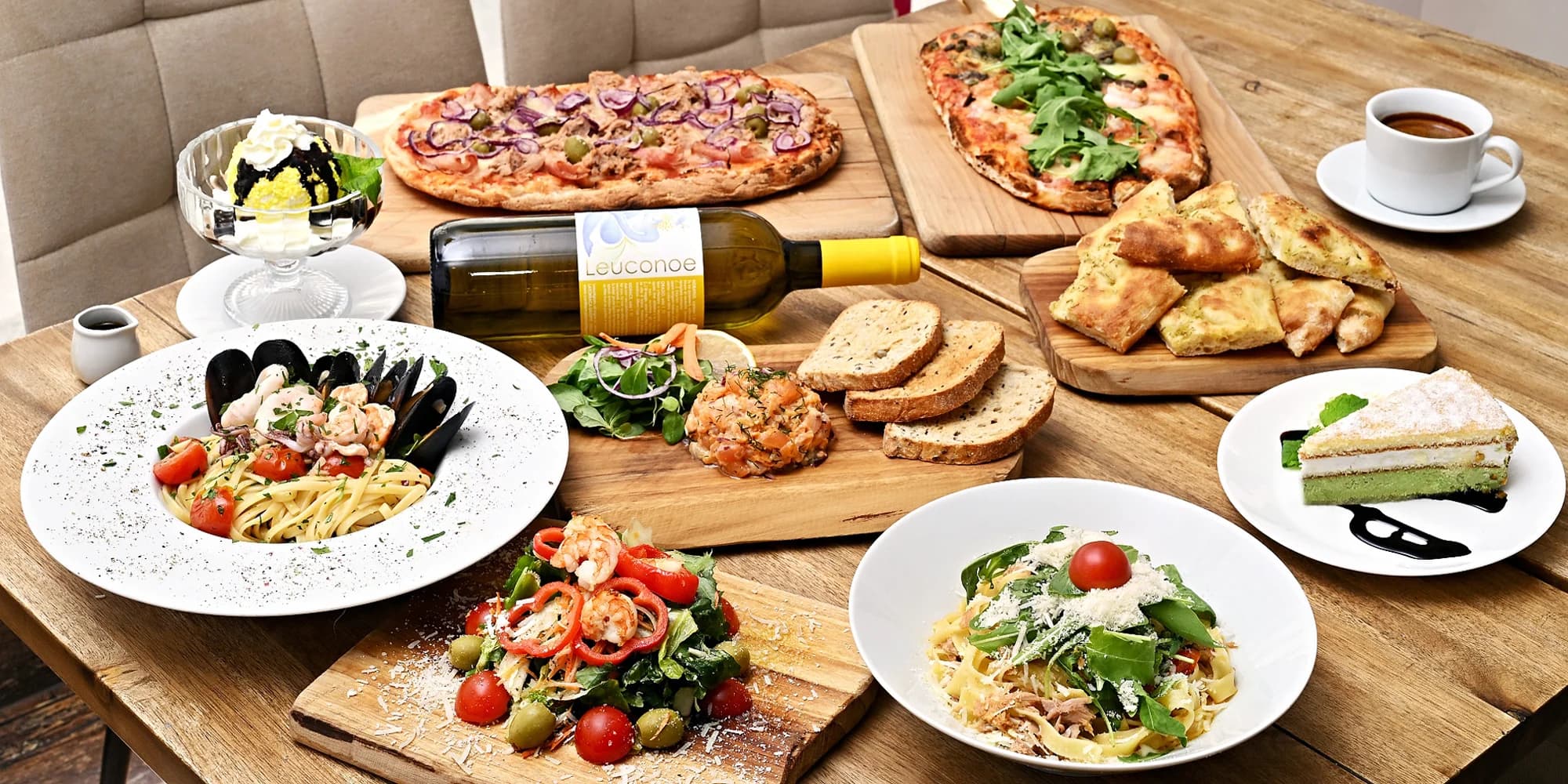 Ochutnejte Itálii: 3chodové degustační menu pro dva – těstoviny či pinsa i lahev vína dle výběru
