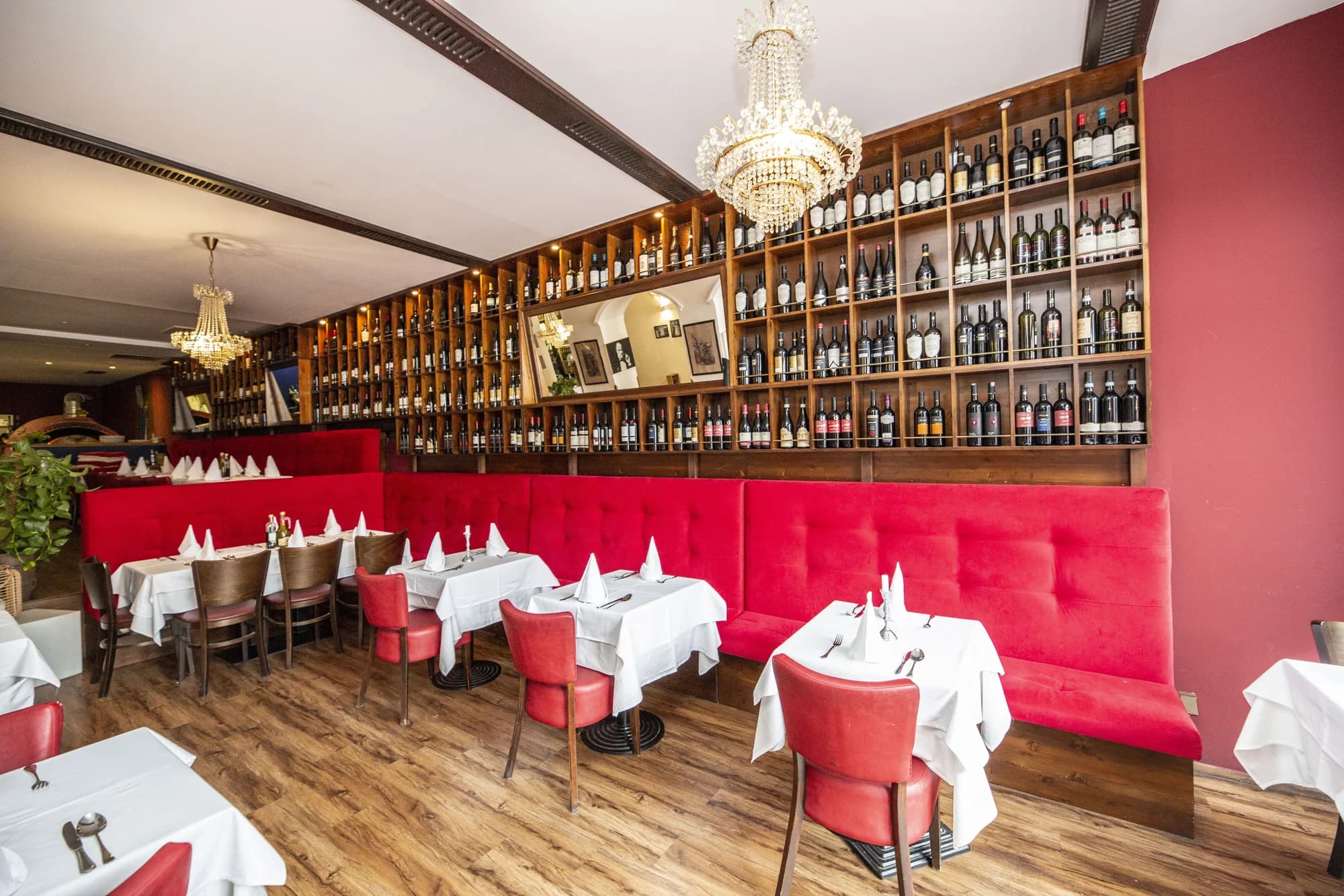 4chodové menu pro dva: mušle, risotto, ryba nebo hovězí steak i láhev vína