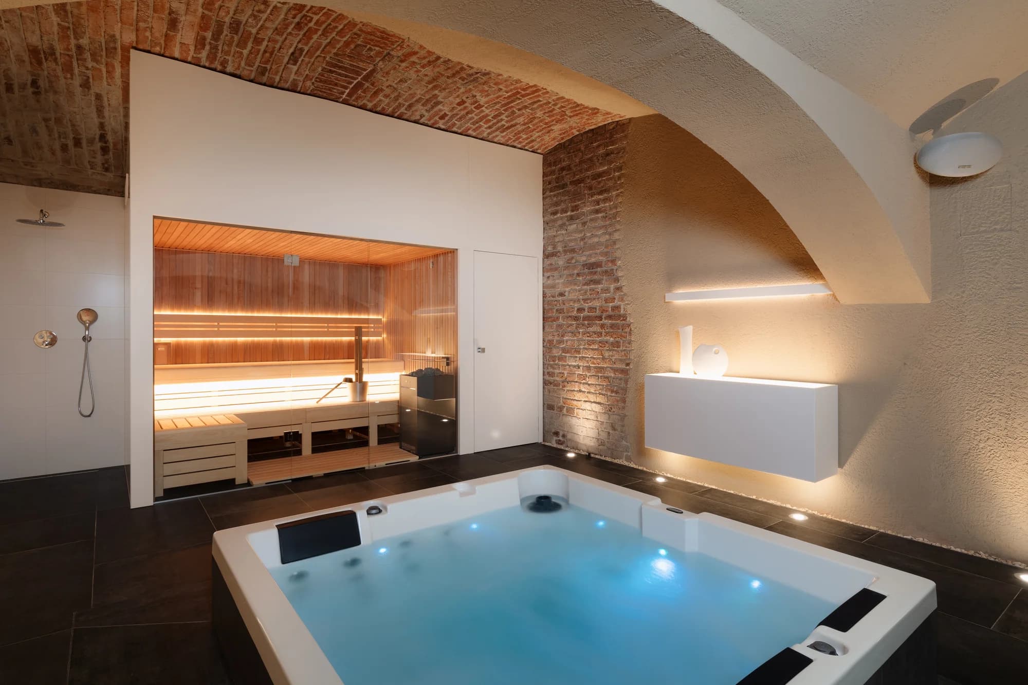 Perfektní rande: privátní wellness pro dva v centru Prahy, 60 až 120 minut