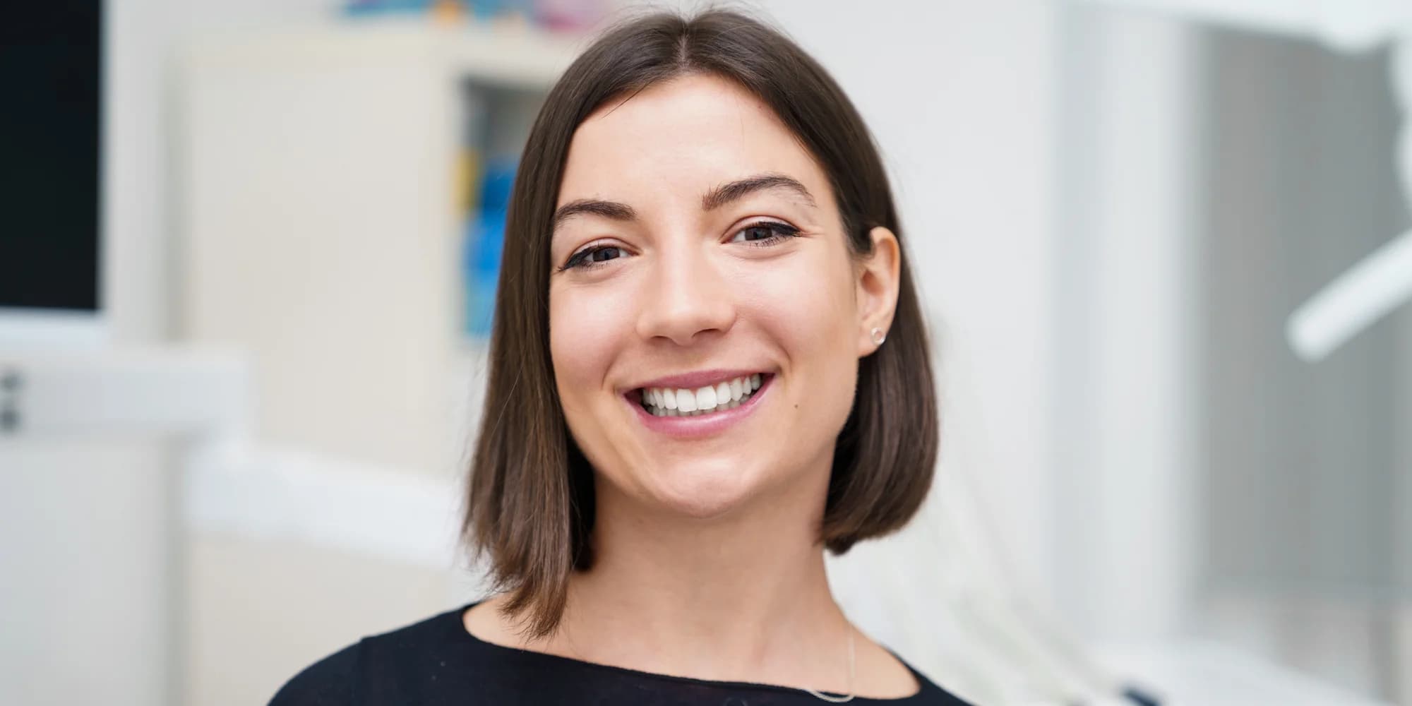 Ordinační bělení zubů LED lampou Philips Zoom s možností dentální hygieny