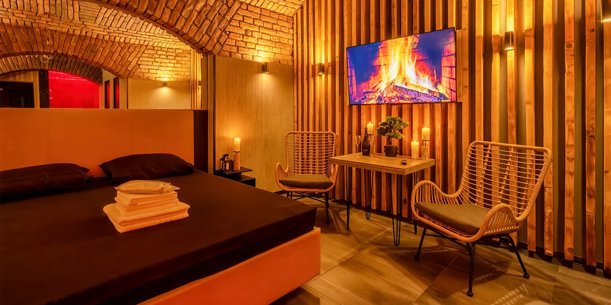 Privátní wellness pro dva: relaxační zóna, sauna, vířivka i prosecco