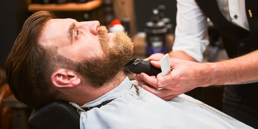 Barber péče v centru Brna: úprava vousů, střih i kompletní balíček