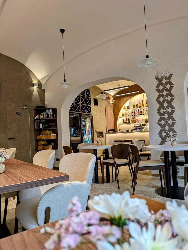 3chodové gruzínské menu: Khinkali, salát s domácím smaženým sýrem suluguni, Panna Cotta, pro 1 nebo 2 osoby